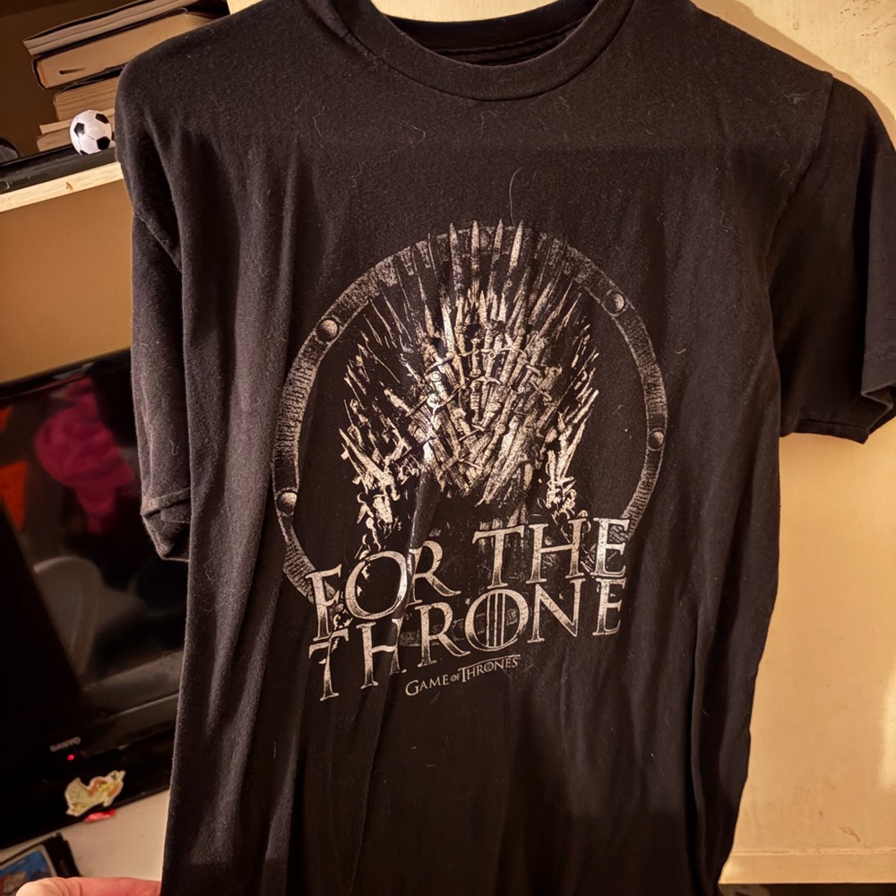 Official Game of Thrones "For the Throne" Tee in Black by Isaac Morris Size: M